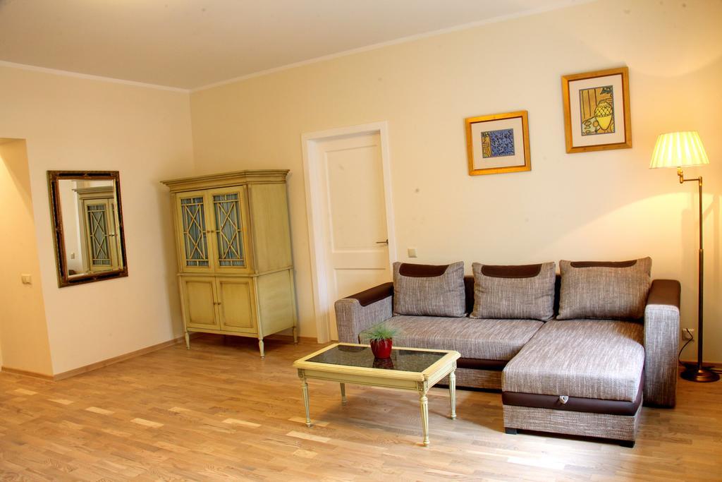 Riga Downtown Apartment Luaran gambar
